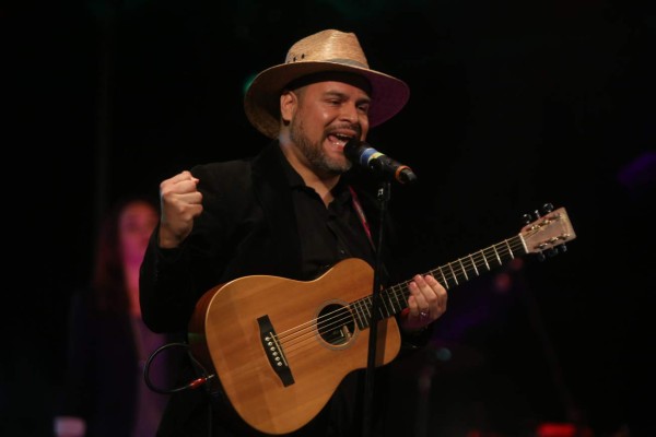 Música y arte para Gustavo Moreno