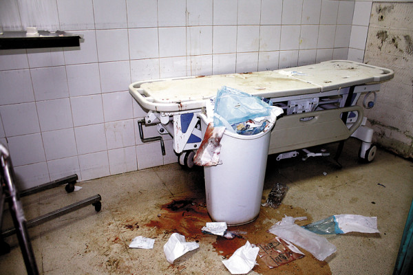 En riesgo pacientes por paro en hospital Gabriela Alvarado