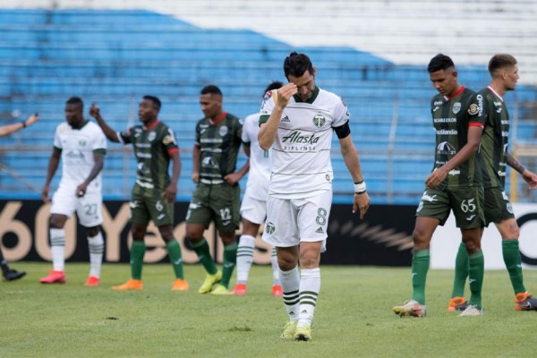 Dos jugadores de Marathón se quedaron en EE UU... ¿qué se sabe?