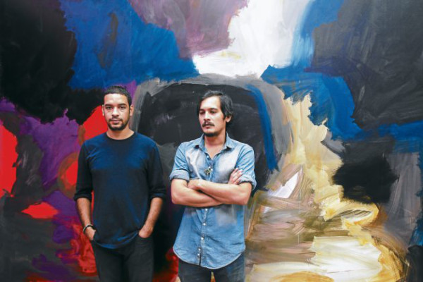 La expresión del color está en 'Siameses”