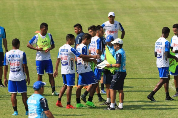 Jorge Luis Pinto vive su propio partido