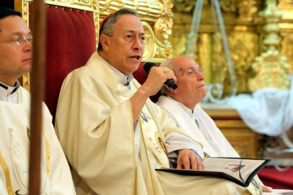 Iglesia Católica rechaza control de natalidad para enfrentar los efectos del zika