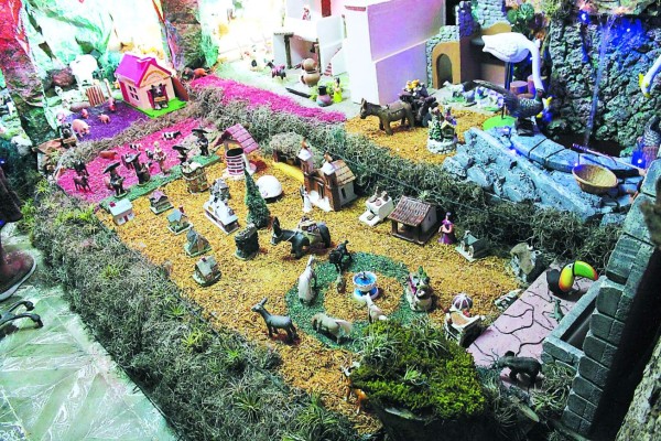 Manos sureñas con historias de fe, amor y redención