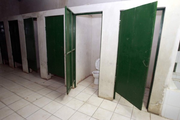 Para 2018 en el fútbol hondureño se exigirán camerinos con 60 metros cuadrados y ocho duchas