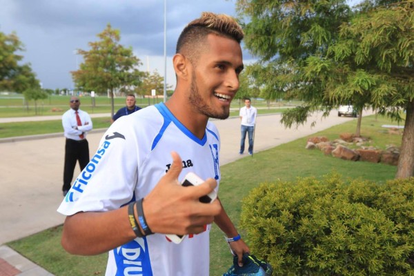 Jugadores de la Selección Nacional llegan a Houston obligados a ganar