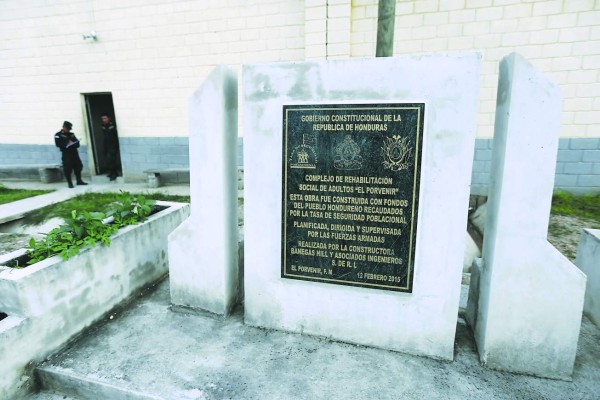 ¿Por qué está en el abandono el centro penal de El Porvenir?