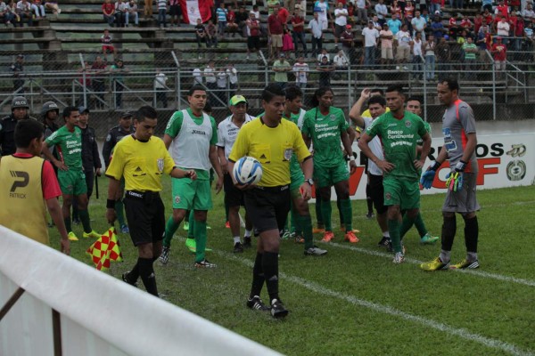 Marathón-Real Sociedad termina con polémica
