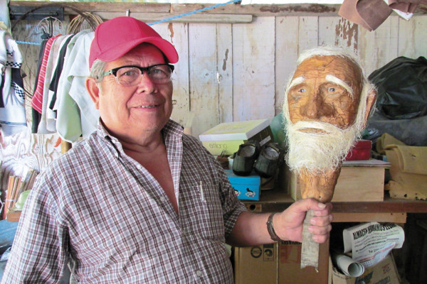 Derroche de elegancia ofrecen años viejos de la familia Donaire