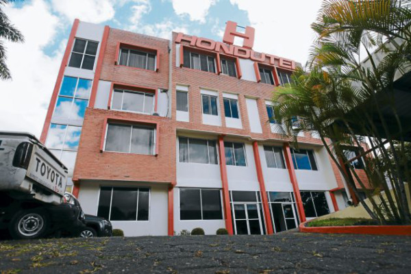 Hondutel tiene listo informe que presentará a comisión interventora