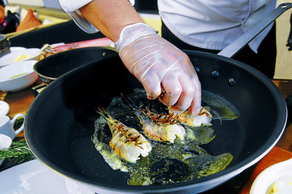 Consienta al rey del hogar