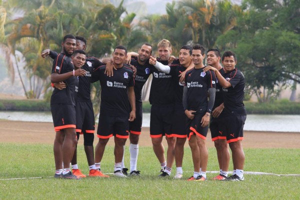 Walter García, argentino del Olimpia, analiza sus tres meses en Honduras