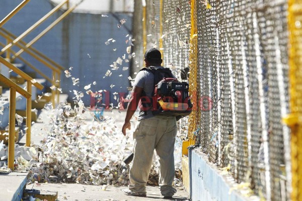 Destrucción y daños en el estadio Morazán tras disturbios en la semifinal Real España vs Marathón
