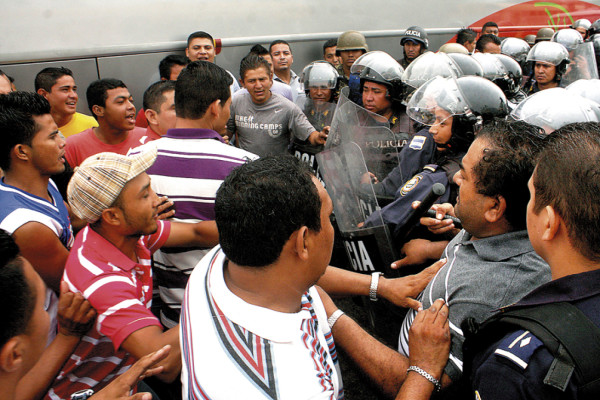 Caos en la zona sur a causa del paro del transporte público