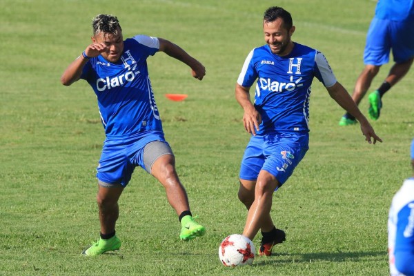 Selección Nacional ya entrenó en suelo azteca y piensa en 'opacarle la fiesta a México”