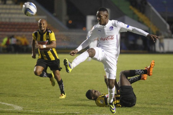 Olimpia luchó para ser líder en Honduras