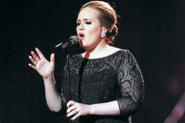 Adele confirma adicción al alcohol