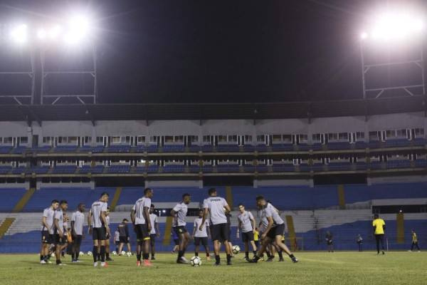 Real España vs Olimpia: Un choque de grandes en el Olímpico