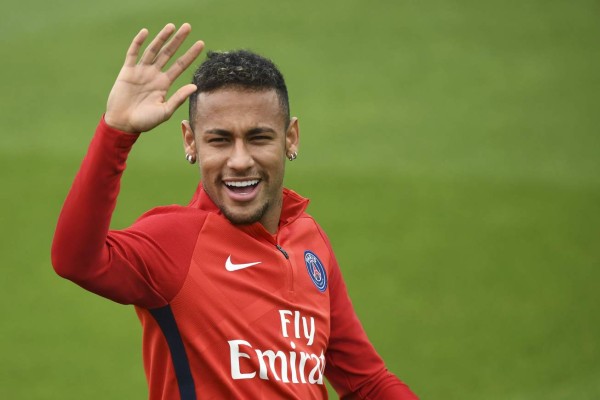 El presidente de la Liga de España acusa al PSG y a Neymar de 'mearse' en el sistema