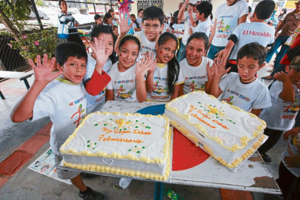 Mi Súper Diario celebra un nuevo aniversario con sus minilectores