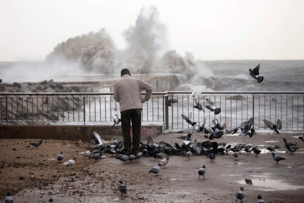 Sube a 13 cifra de muertos por paso de tormenta Gloria en España (FOTOS)