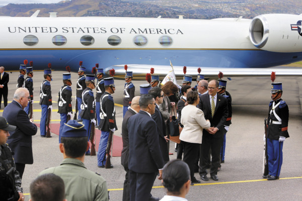 Masivo respaldo internacional
