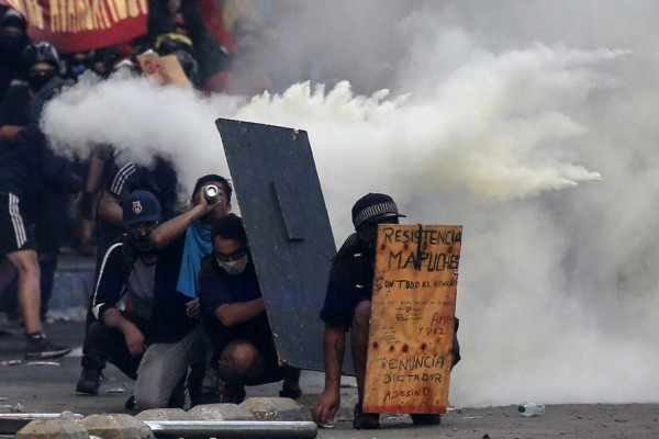 FOTOS: Violentos disturbios marcan nueva jornada de protestas en Chile