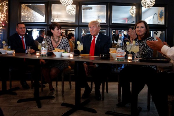 Huracán Matthew se dirige hacia propiedad de Donald Trump