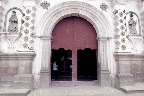 FOTOS: Iglesia Los Dolores, ícono de la historia