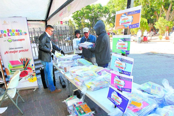Extienden hasta el sábado las ferias escolares en Honduras