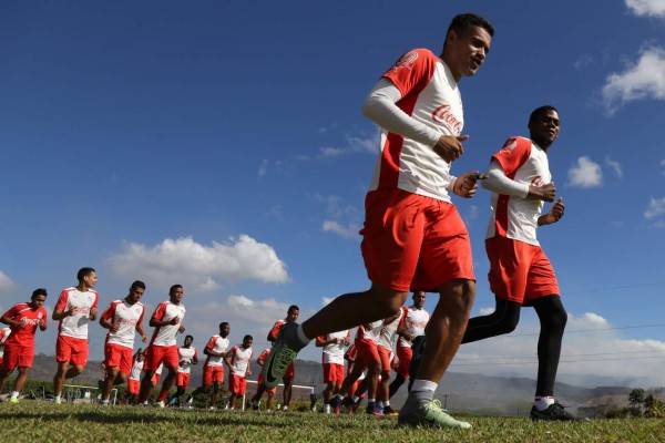 Vargas: Alex López está un escalón arriba; yo no invento, solo pongo al mejor