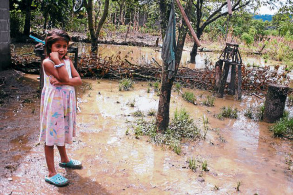 Calles de tierra urgen ser reparadas