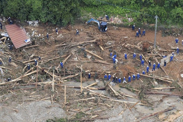 FOTOS: Muertos, desaparecidos y evacuaciones por inundaciones al sur de Japón