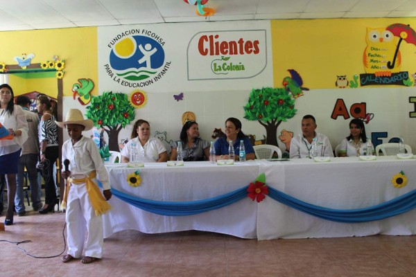 Supermercados La Colonia y Fundación Ficohsa establecen alianza