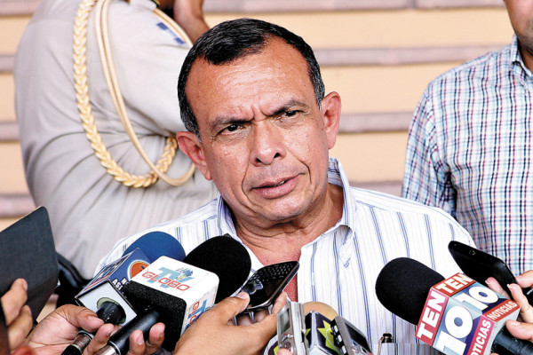 Temen que fondos de la tasa de seguridad sean despilfarrados