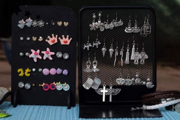 Conozca de Gina's Jewelry, donde las bisuterías se hacen con amor