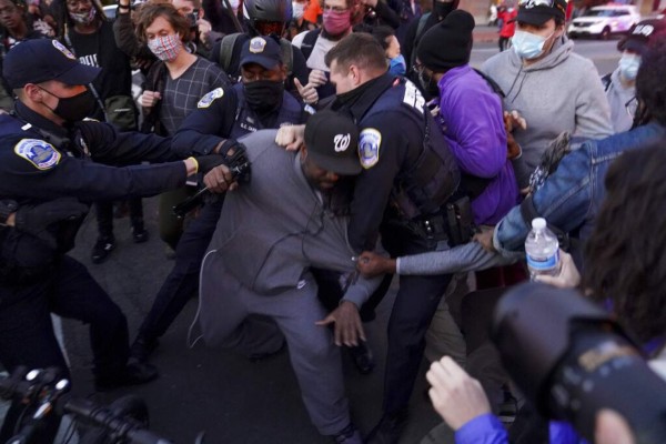 FOTOS: Inician primeras protestas en espera de resultados de las elecciones en Estados Unidos