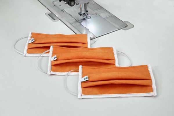 FOTOS: Lamborghini ahora también produce máscaras y viseras para médicos