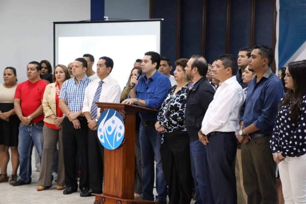 Honduras: Nacionalistas iniciarán consulta popular sobre la reelección presidencial