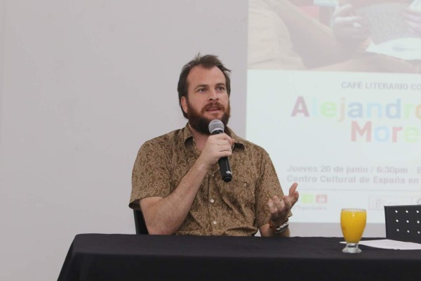 'Para mí, la palabra no es simplemente un utensilio práctico”