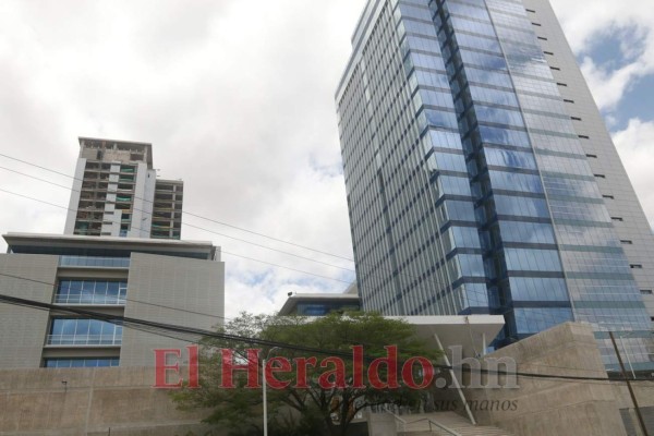 FOTOS: Así luce el Centro Cívico Gubernamental a un mes de su apertura