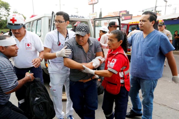 Tres muertos y diez heridos en accidentes en carreteras de Honduras