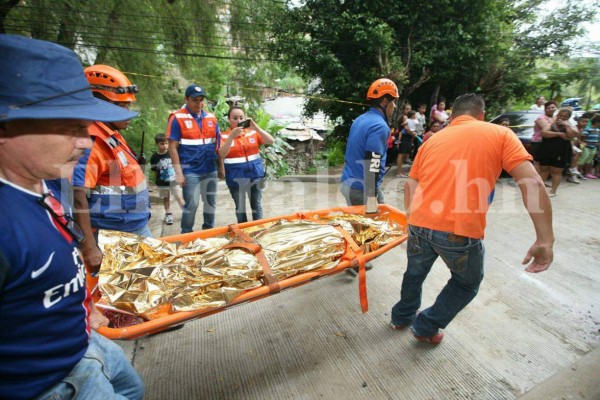 Honduras: Regresan del entierro de la abuela y mueren soterrados por las lluvias