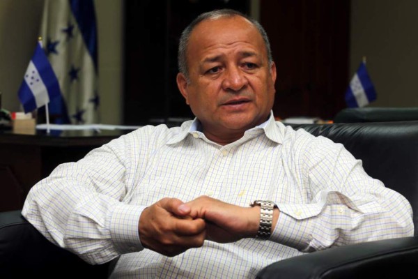 Ministro de Seguridad: Todas las agencias están enfocadas en resolver atentado al pastor Machado