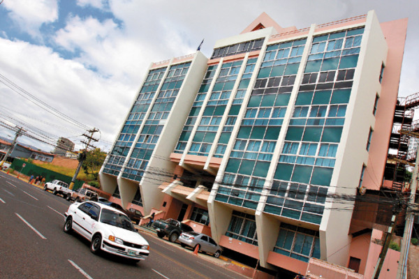 Pedí al TSC que me audite para tener cuentas claras, admitió María Antonieta Guillén