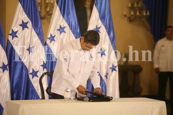 Juan Orlando Hernández confirma los cambios en su gabinete de gobierno