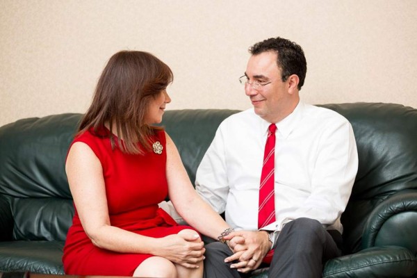 Conoce a la bella esposa de Luis Zelaya, candidato presidencial de Honduras