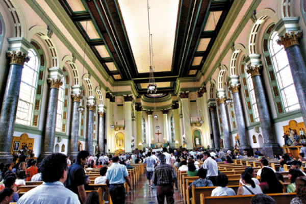La Virgen de Suyapa cuida a los hondureños que residen en Montreal