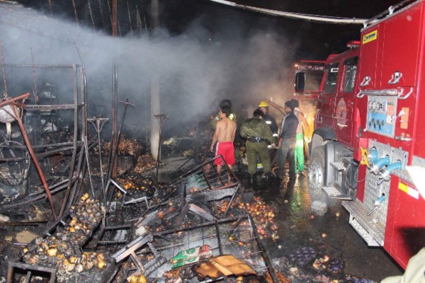 Incendios afectan dos mercados populares en Bolivia&nbsp; &nbsp;&nbsp;