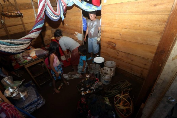 Lluvias dejan pérdidas materiales en seis sectores de Comayagüela