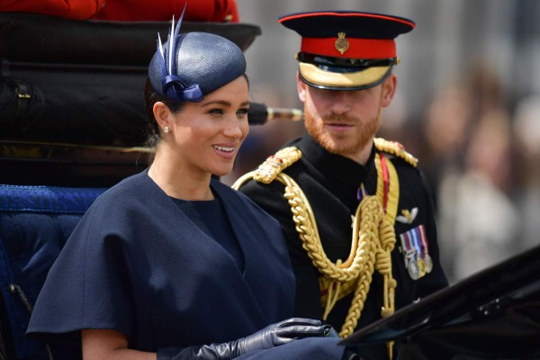 FOTOS: Así reapareció Meghan Markle un mes después de dar a luz a su hijo Archie